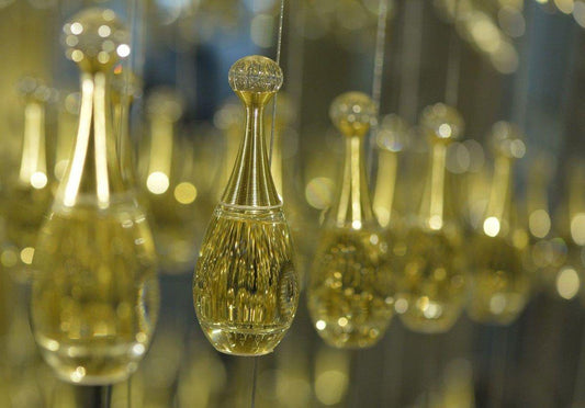 Why Tourists Love Buying Mix Perfumes in Dubai